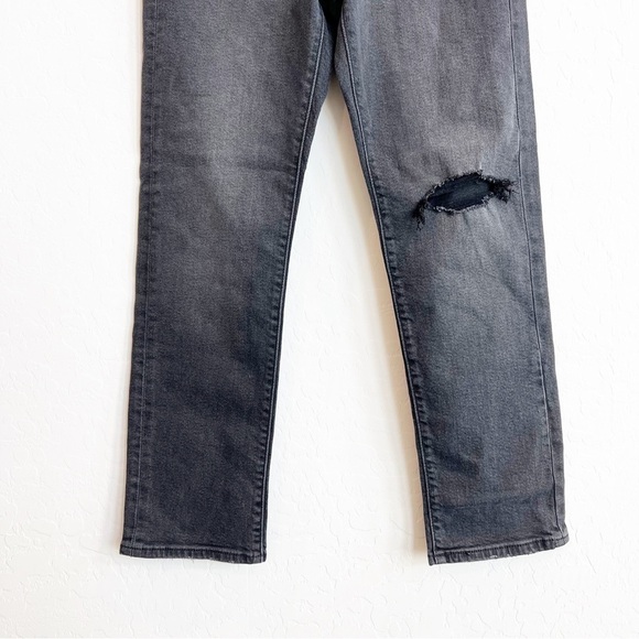 Levi's Women's Wedgie Straight Jeans Distressed Grey Black Ripped Knee 26 - Picture 4 of 7